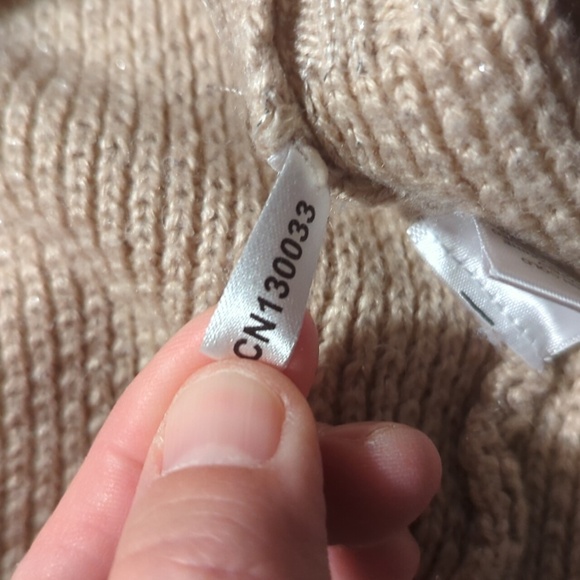 New York and Company Gold Shimmer Cowl Neck Sweater Large - Picture 11 of 12